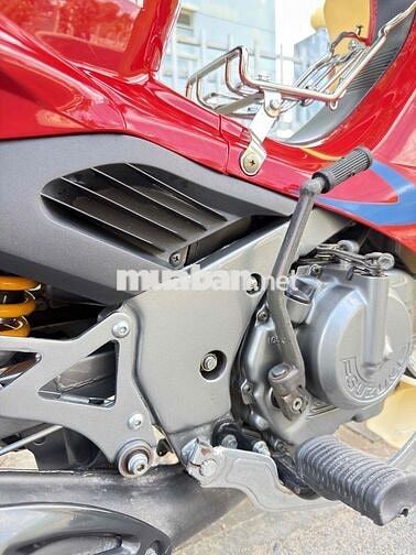 Suzuki Xipo 2000 Côn tay Đỏ