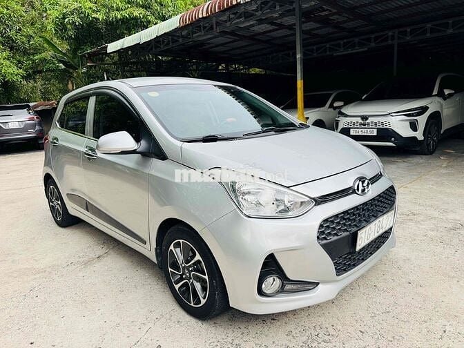 Hyundai Grand i10 2018 Bạc 60000 km