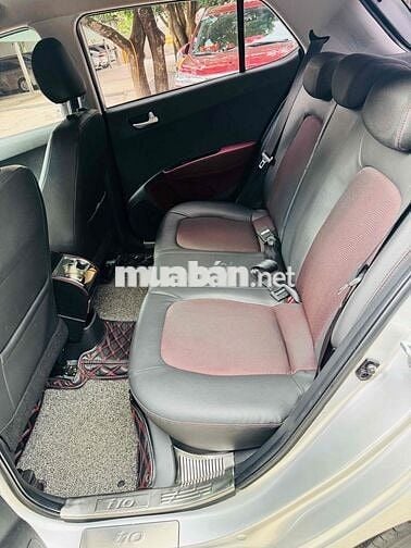 Hyundai Grand i10 2018 Bạc 60000 km