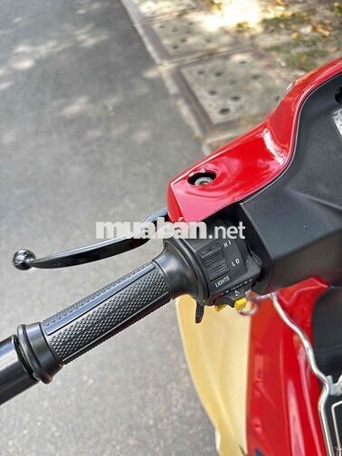 Suzuki Xipo 2000 Côn tay Đỏ
