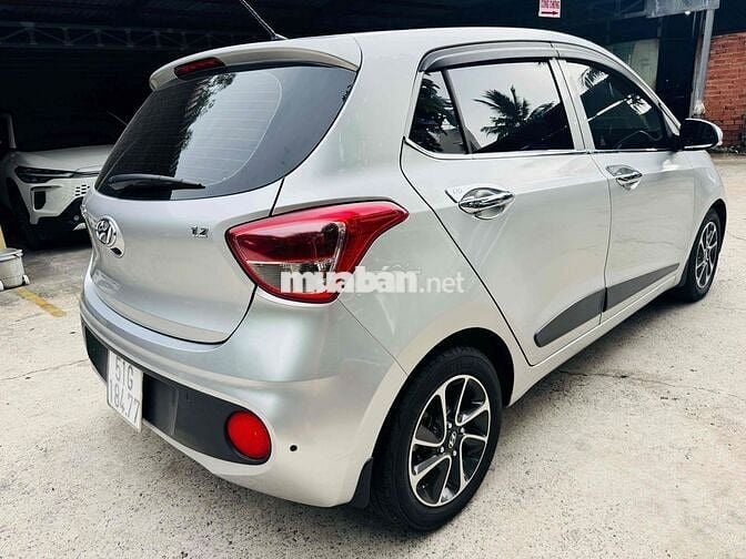 Hyundai Grand i10 2018 Bạc 60000 km