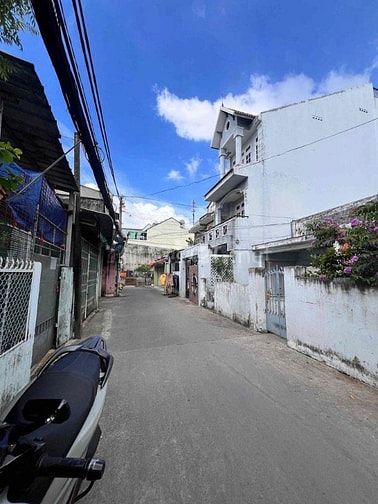 Đất thổ cư sổ hồng riêng, hẻm xe hơi đường Nguyễn Văn Quá, Quận 12