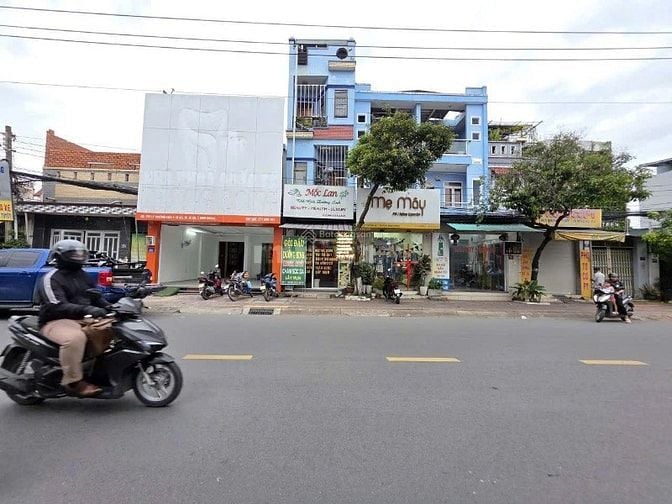 Mặt tiền kinh doanh đường 20m Lý Thường Kiệt gần Vincom Dĩ An . SHR