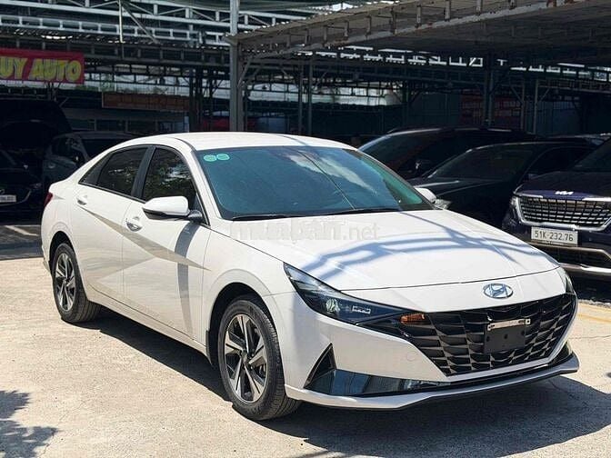 Hyundai Elantra 1.6 Đặc Biệt 2022 Trắng HỖ TRỢ VAY