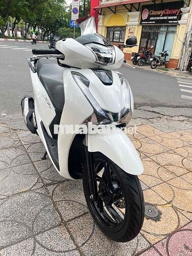 Honda SH 150 Trắng 32.488 km BSTP 2018