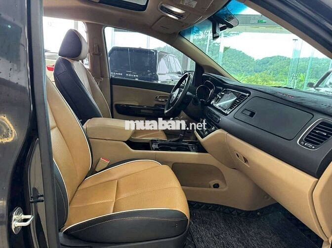 Kia Grand Sedona Nâu ánh kim 90000 km