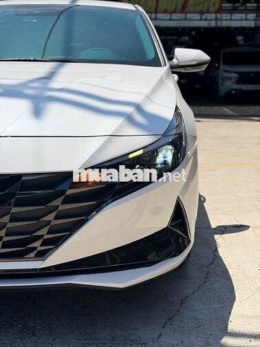 Hyundai Elantra 1.6 Đặc Biệt 2022 Trắng HỖ TRỢ VAY