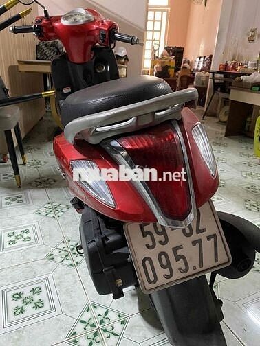 Cần bán xe nozza nữ màu đỏ , xe nhà đi rất kĩ