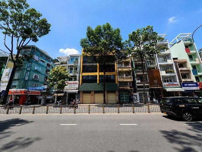 Cho Thuê Nhà MT 3 Tháng 2, P.12, Quận 11 - Ngang 12m ( 5 tấng + TM ) 