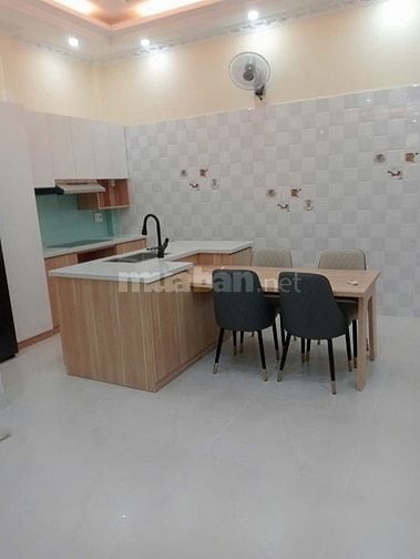 Nhà  đẹp mo Q7 tiện ích đa năng thuận lơi giao thông