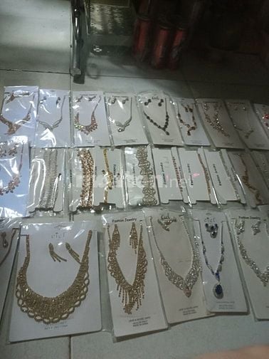 Lô trang sức mới 100% hàng  tuyển đẹp bán shop giá rẻ