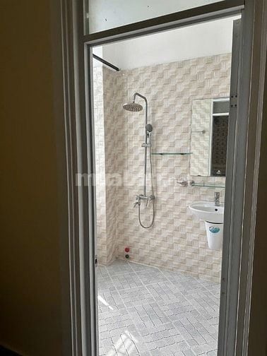Nhà  đẹp mo Q7 tiện ích đa năng thuận lơi giao thông