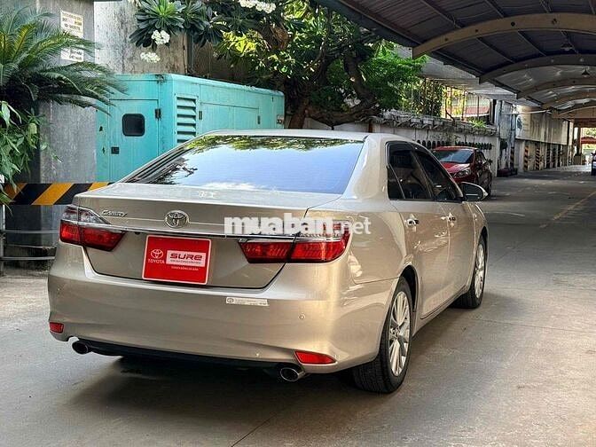 Toyota Camry 2.5Q 2019 20.000Km - Giá còn bớt