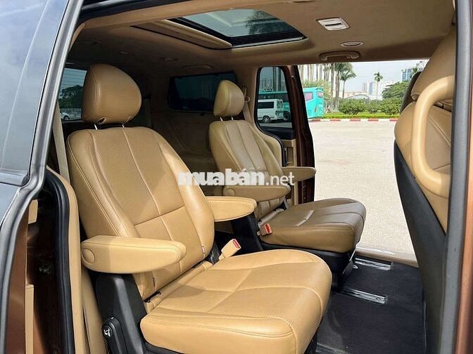 Kia Grand Sedona Nâu ánh kim 90000 km