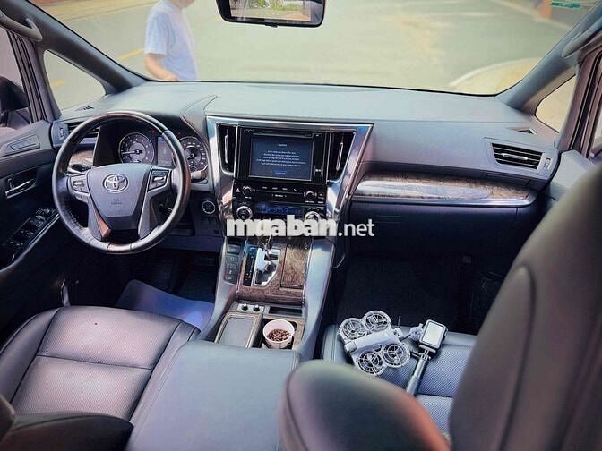 Toyota Alphard Executive Lounge 2019