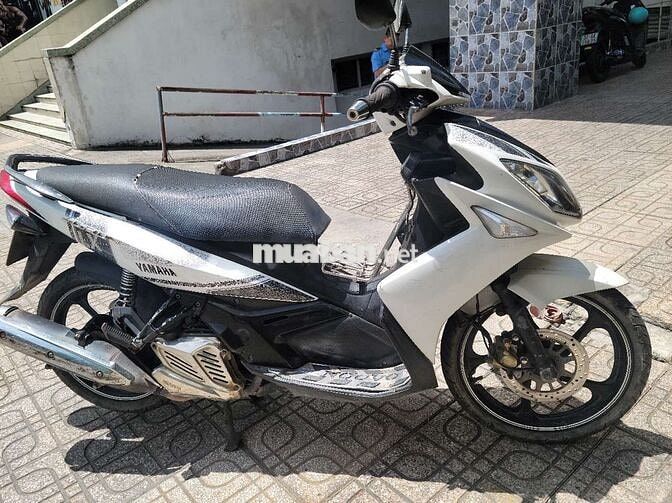 Yamaha Nouvo LX Trắng Xăng