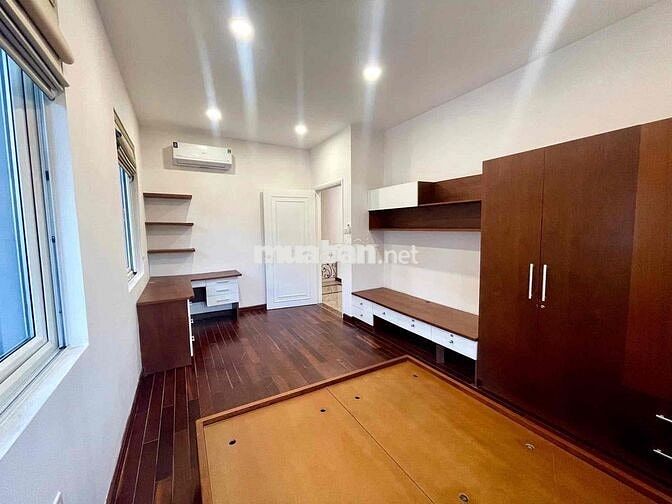 BIỆT THƯ SIÊU ĐẸP FULL NỘI THẤT CAO CẤP KẾ VẠN PHÚC 3PN 3WC Ở + VP