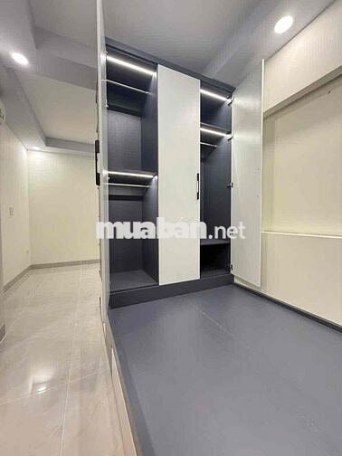 Bán nhà 4 tầng HXH gần ĐH Văn Lang, 5x10m,chỉ 7,5 tỷ- Hoàn Công