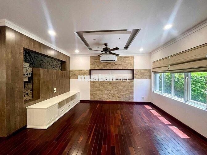 BIỆT THƯ SIÊU ĐẸP FULL NỘI THẤT CAO CẤP KẾ VẠN PHÚC 3PN 3WC Ở + VP