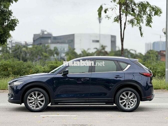 Mazda CX-5 Premium 2.0 AT 2023 Xanh 4 vạn km