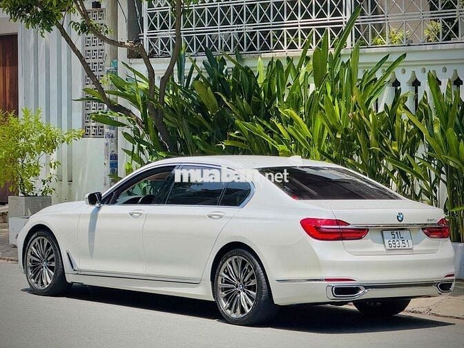 BMW 740i Pure Excellence 2016 Trắng 76.000km