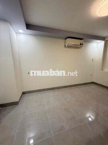 Bán nhà 4 tầng HXH gần ĐH Văn Lang, 5x10m,chỉ 7,5 tỷ- Hoàn Công