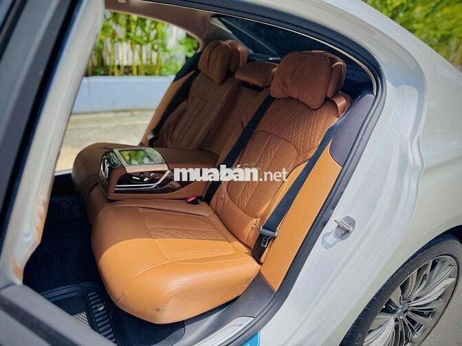 BMW 740i Pure Excellence 2016 Trắng 76.000km