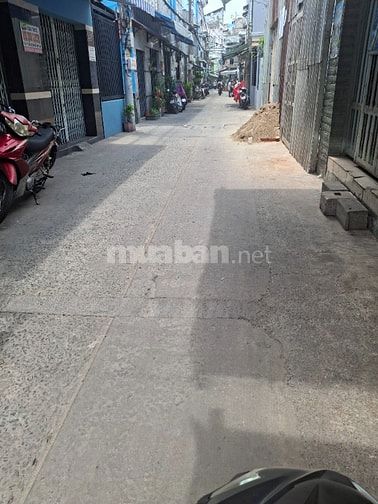 Nhà 100m2 đất Hẻm 5m h 874 Đoàn V Bơ - Nguyễn Tất Thành 150m, P18.Q4