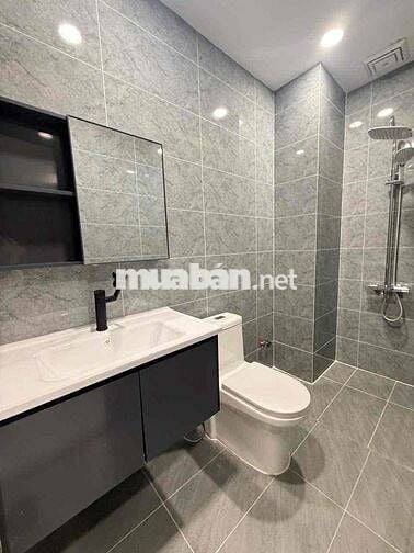 Bán nhà 4 tầng HXH gần ĐH Văn Lang, 5x10m,chỉ 7,5 tỷ- Hoàn Công