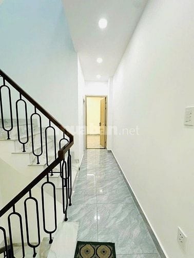 Nhà mới xây 4 tầng, hẻm thông, k lộ giới, Âu Dương Lân P3 Q8