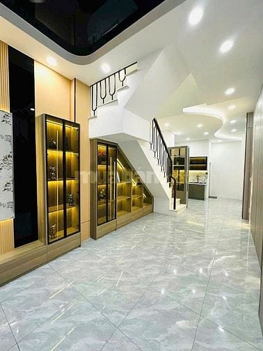 Nhà mới xây 4 tầng, hẻm thông, k lộ giới, Âu Dương Lân P3 Q8