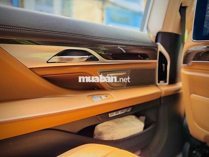 BMW 740i Pure Excellence 2016 Trắng 76.000km
