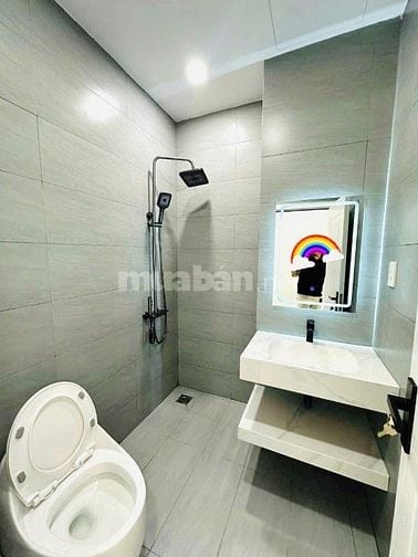 Nhà mới xây 4 tầng, hẻm thông, k lộ giới, Âu Dương Lân P3 Q8