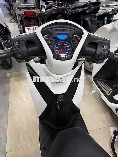 Honda SH125i 2016 Trắng khoá SMK nguyên rin
