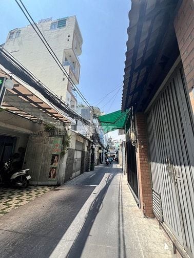 Nhà Bán Hẻm 131 Tô Hiến Thành, Q10. DT 6mx18m (103m2) - 3 Tầng.