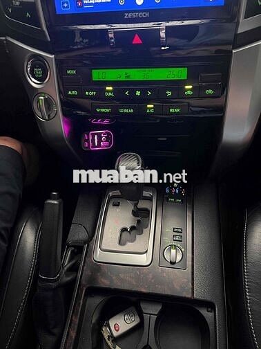 Toyota Land Cruiser VX V8 2014 Đen 7 chỗ nhập Nhât