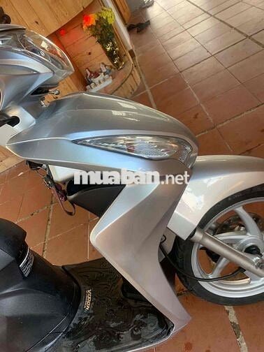 Honda Vision Bạc