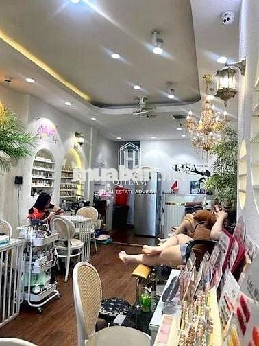 MẶT TIỀN CÁCH MẠNG THÁNG TÁM , QUẬN 3 - NGANG 5M - 5 TẦNG - 45 TRIỆU