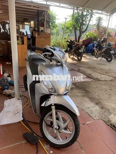 Honda Vision Bạc