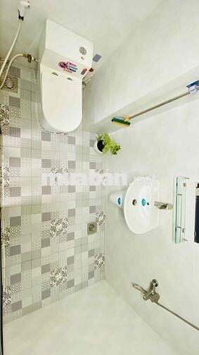 PHÒNG MỚI, GÁC LỬNG, FULL NỘI THẤT, THANG MÁY, GIỜ TỰ DO