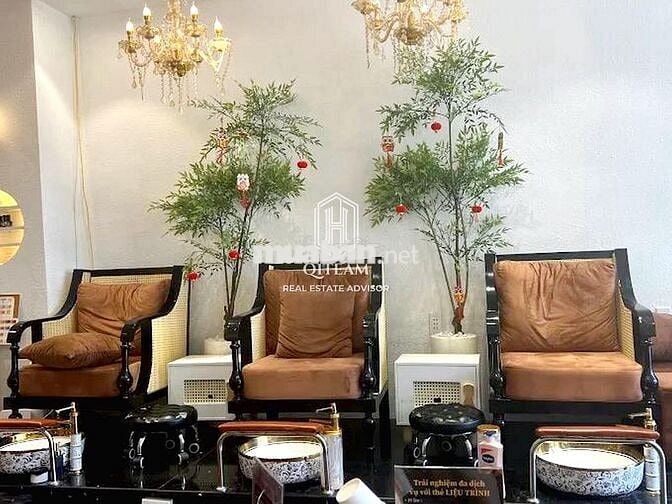 MẶT TIỀN CÁCH MẠNG THÁNG TÁM , QUẬN 3 - NGANG 5M - 5 TẦNG - 45 TRIỆU