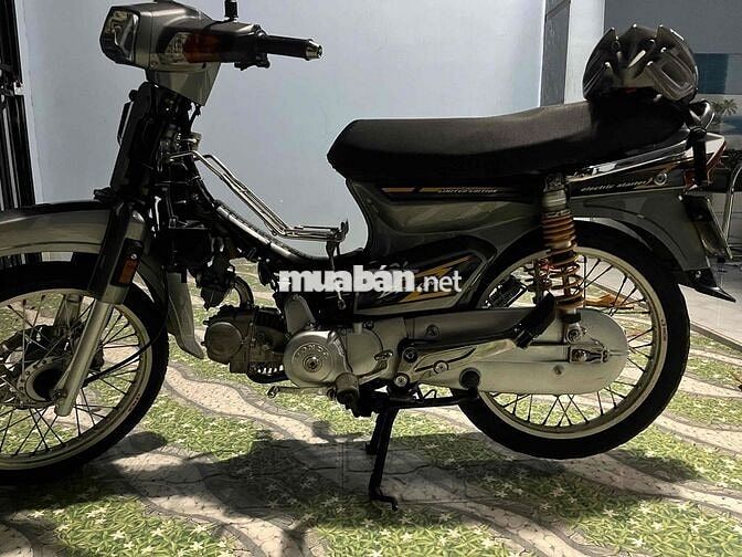 Honda Dream Xám Cổ điển