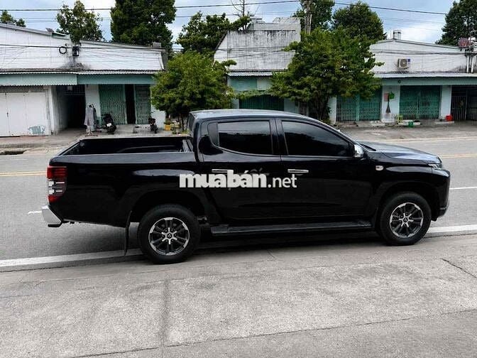 Mitsubishi Triton 2022 Đen 85k