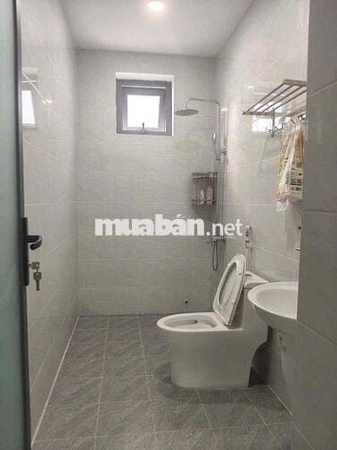 Cho thuê nhà 5Pn 5wc full Nội thất nằm trong Khu dân cư 17tr
