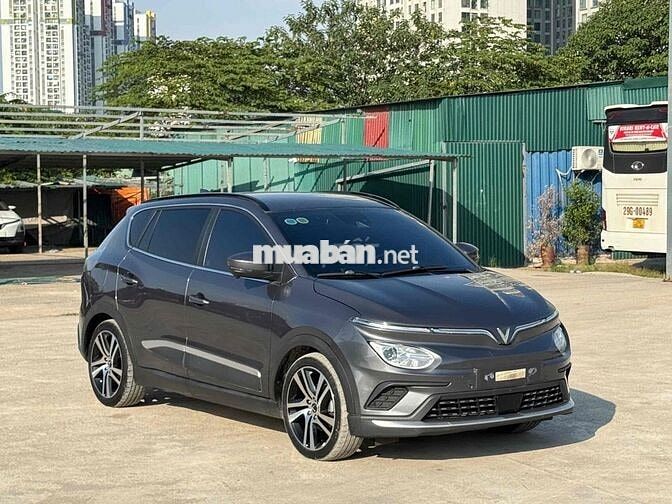 E34 2022 thuê Pin tiên phong đẹp xuất sắc