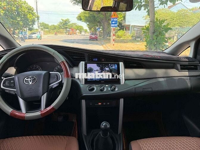 Toyota Innova 2016 Trắng