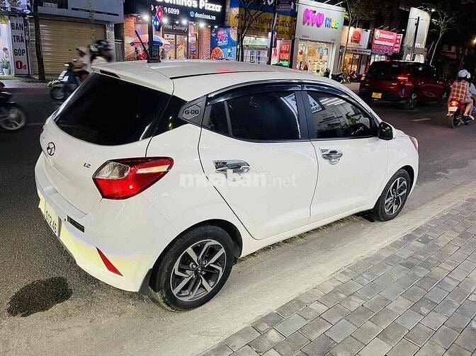 Hyundai i10 Bản full cao cấp Trắng 9.000km