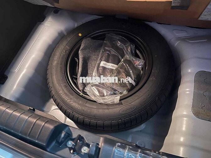 Hyundai i10 Bản full cao cấp Trắng 9.000km