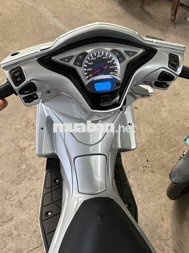 Honda Air Blade 125 Bạc