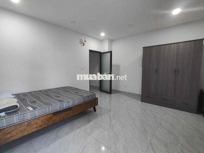 Cho thuê nhà 5Pn 5wc full Nội thất nằm trong Khu dân cư 17tr